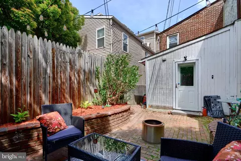 Exterior - 420 S Wolfe St S, Baltimore, MD 21231 photo 4 of 5