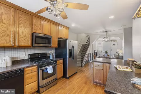 Kitchen - 1236 Wall St, Baltimore, MD 21230 photo 4 of 6