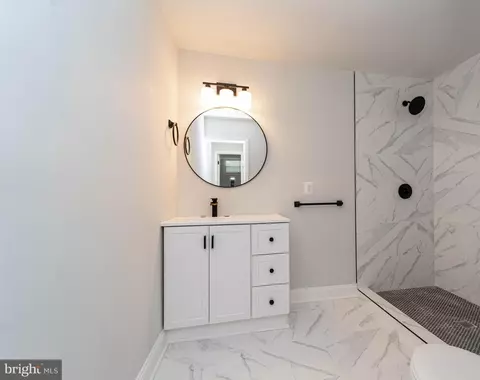 304 S Augusta Ave, Baltimore, MD 21229 photo 28