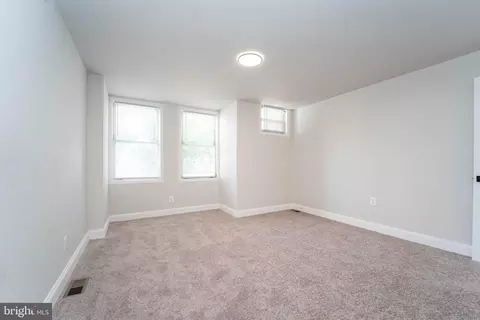 304 S Augusta Ave, Baltimore, MD 21229 photo 18