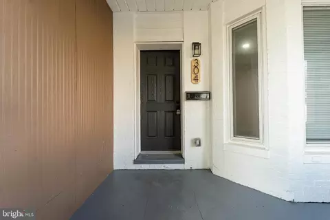 304 S Augusta Ave, Baltimore, MD 21229 photo 2
