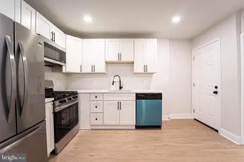 304 S Augusta Ave, Baltimore, MD 21229 photo 10