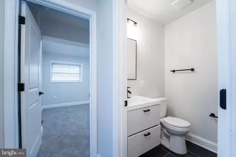 304 S Augusta Ave, Baltimore, MD 21229 photo 13