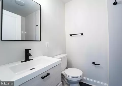304 S Augusta Ave, Baltimore, MD 21229 photo 14