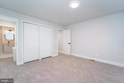 304 S Augusta Ave, Baltimore, MD 21229 photo 24