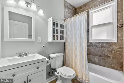 Bath - 5310 Brabant Rd, Baltimore, MD 21229 photo 1 of 3