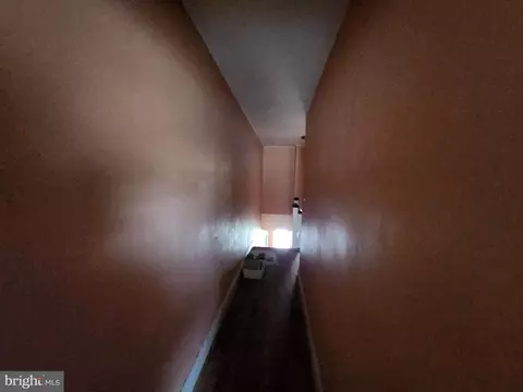 Entry Way - 3906 Cranston Ave, Baltimore, MD 21229 photo 3 of 4