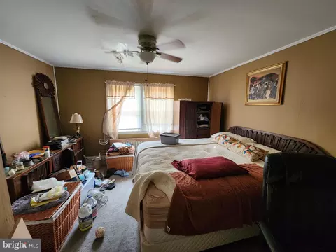 Bedroom - 3906 Cranston Ave, Baltimore, MD 21229 photo 2 of 3