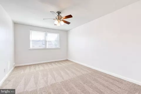 Bedroom - 2012 Northbourne Rd, Baltimore, MD 21239 photo 2 of 5