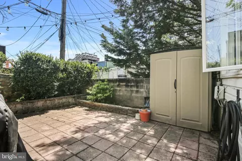 Exterior - 249 S Castle St, Baltimore, MD 21231 photo 2 of 2