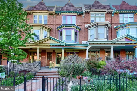 2636 N Calvert St N, Baltimore, MD 21218