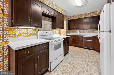 6102 Westcliff Dr, Baltimore, MD 21209 photo 12