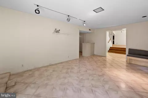 6102 Westcliff Dr, Baltimore, MD 21209 photo 21