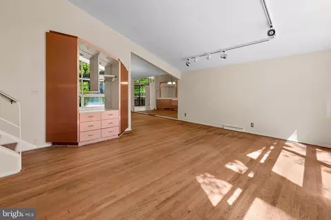 6102 Westcliff Dr, Baltimore, MD 21209 photo 7