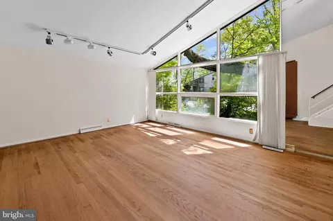 6102 Westcliff Dr, Baltimore, MD 21209 photo 9