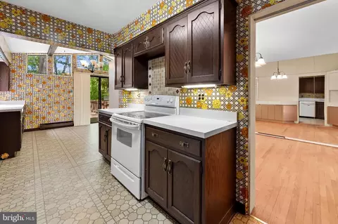 6102 Westcliff Dr, Baltimore, MD 21209 photo 15