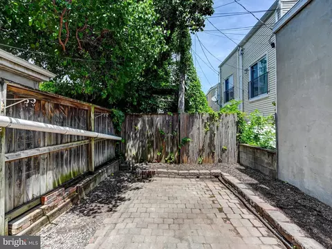 Exterior - 2234 E Fairmount Ave, Baltimore, MD 21231 photo 3 of 6