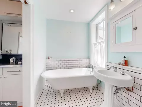 2015 E Baltimore St, Baltimore, MD 21231 photo 23