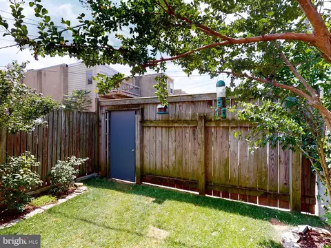 2015 E Baltimore St, Baltimore, MD 21231 photo 31