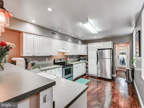 2122 E Lombard St E, Baltimore, MD 21231 photo 10