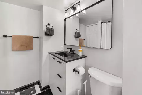 Bath - 410 E Clement St, Baltimore, MD 21230 photo 2 of 4