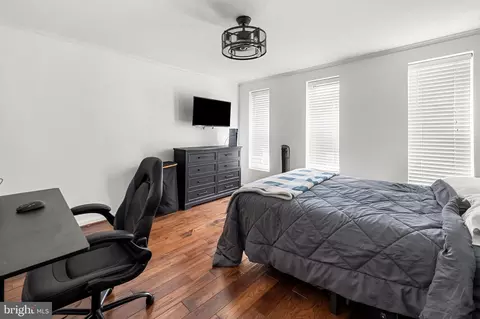 Bedroom - 410 E Clement St, Baltimore, MD 21230 photo 6 of 6