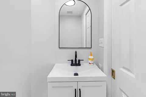 Bath - 410 E Clement St, Baltimore, MD 21230 photo 1 of 4