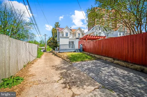 Exterior - 1015 Rectory Ln, Baltimore, MD 21211 photo 5 of 7