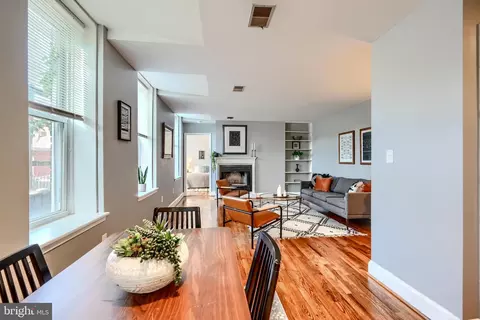 Dining - 702 S Wolfe St #5, Baltimore, MD 21231 photo 1 of 4