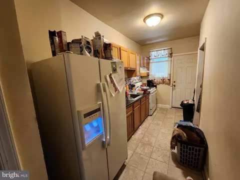 Entry Way - 2524 W Cold Spring Ln, Baltimore, MD 21215 photo 1 of 1