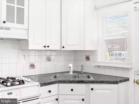 1227 Wicklow Rd, Baltimore, MD 21229 photo 11