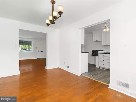 1227 Wicklow Rd, Baltimore, MD 21229 photo 7