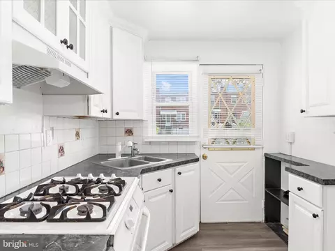 1227 Wicklow Rd, Baltimore, MD 21229 photo 14
