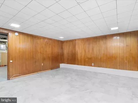 1227 Wicklow Rd, Baltimore, MD 21229 photo 23