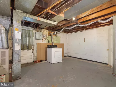 1227 Wicklow Rd, Baltimore, MD 21229 photo 25