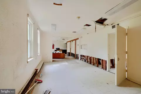 116 Callender St, Baltimore, MD 21201 photo 8