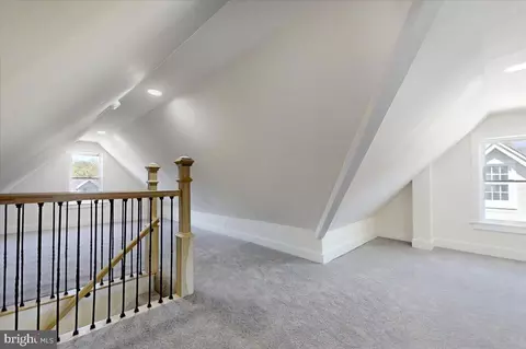 Entry Way - 2918 E Cold Spring Ln, Baltimore, MD 21214 photo 15 of 16
