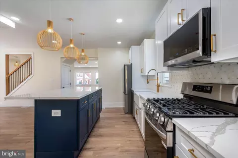 Kitchen - 2918 E Cold Spring Ln, Baltimore, MD 21214 photo 2 of 3
