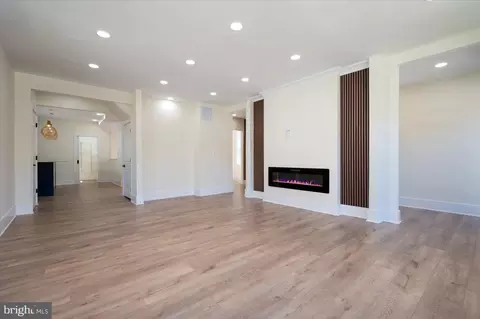 Living - 2918 E Cold Spring Ln, Baltimore, MD 21214 photo 2 of 7