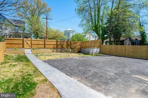 Exterior - 2918 E Cold Spring Ln, Baltimore, MD 21214 photo 3 of 9
