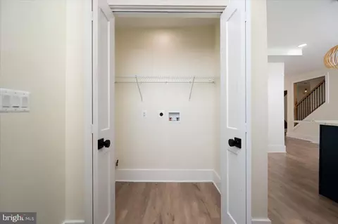 Entry Way - 2918 E Cold Spring Ln, Baltimore, MD 21214 photo 5 of 16