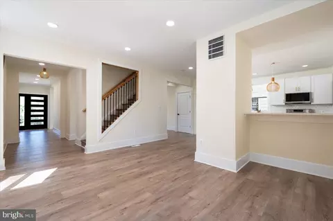 Living - 2918 E Cold Spring Ln, Baltimore, MD 21214 photo 6 of 7