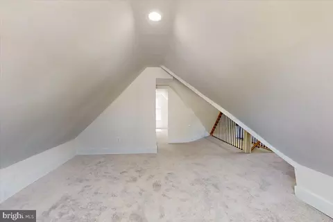Entry Way - 2918 E Cold Spring Ln, Baltimore, MD 21214 photo 14 of 16