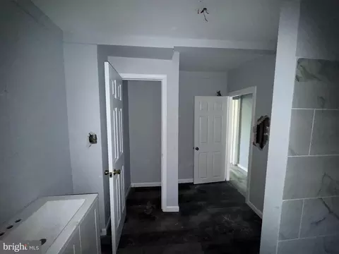 Entry Way - 1505 Ramsay St, Baltimore, MD 21223 photo 4 of 7