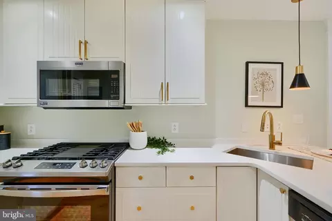 Kitchen - 3301 Clyde St, Baltimore, MD 21224 photo 5 of 9