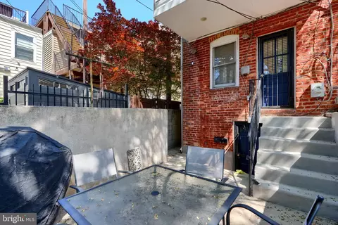 Exterior - 3301 Clyde St, Baltimore, MD 21224 photo 4 of 4