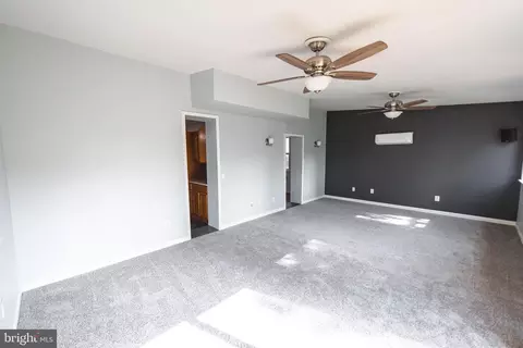 Living - 6419 Sefton Ave, Baltimore, MD 21214 photo 7 of 8