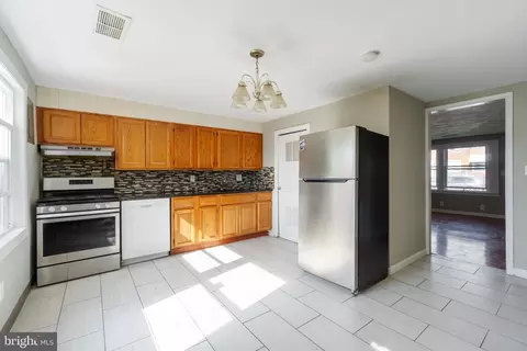 Entry Way - 3025 Mardel Ave, Baltimore, MD 21230 photo 5 of 5