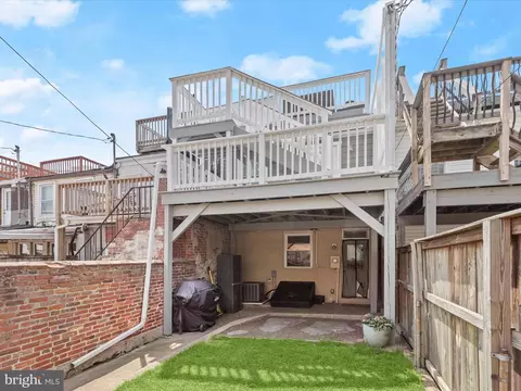 Exterior - 607 S Clinton St, Baltimore, MD 21224 photo 7 of 11