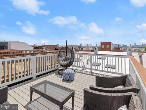 Exterior - 607 S Clinton St, Baltimore, MD 21224 photo 6 of 11